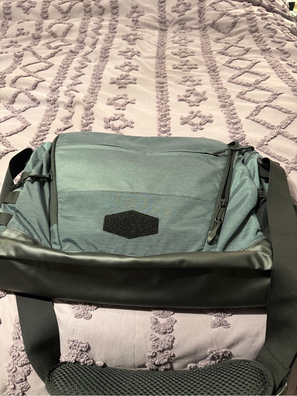 LAPG Men's Green Crossbody Messenger Bag - Casual Everyday Carry
